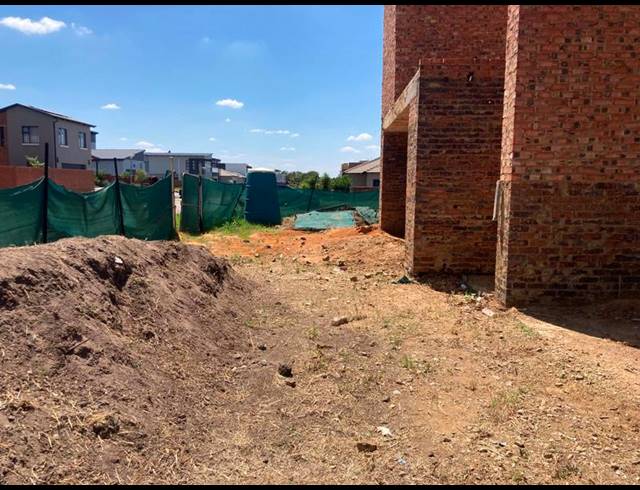 4 BEDROOM HOUSE FOR SALE IN SIX FOUNTAINS RESIDENTIAL ESTATE